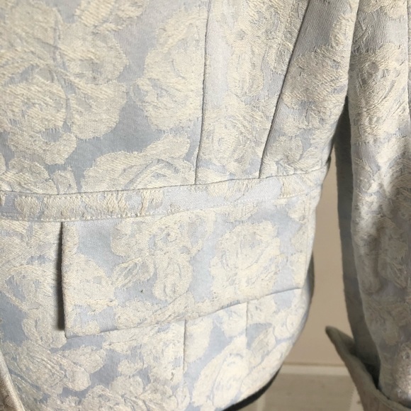 Dalia brocade blazer. - Picture 3 of 8